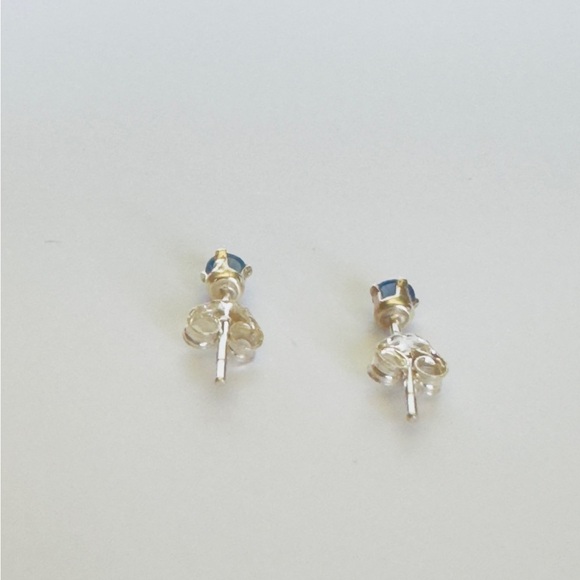 Brand New 2mm Blue Round CZ 925 Sterling Silver Earrings - Picture 4 of 5